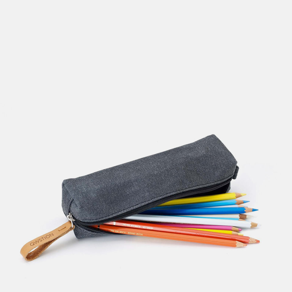 Qwstion Pencil Case: Washed Black