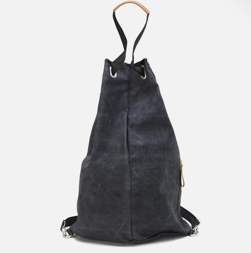Qwstion Simple Bag: Washed Black