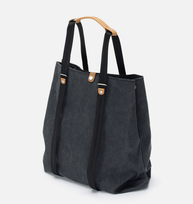 Qwstion Shopper: Washed Black