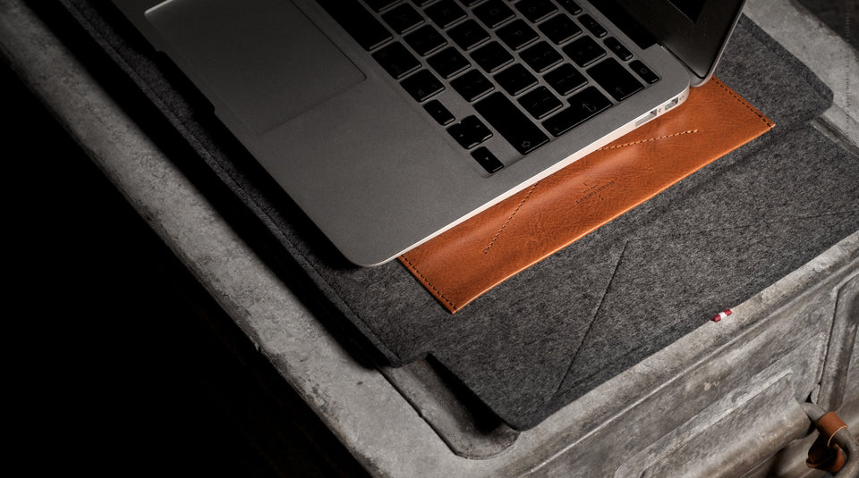 Hard Graft X Pocket Macbook Sleeve: Heritage