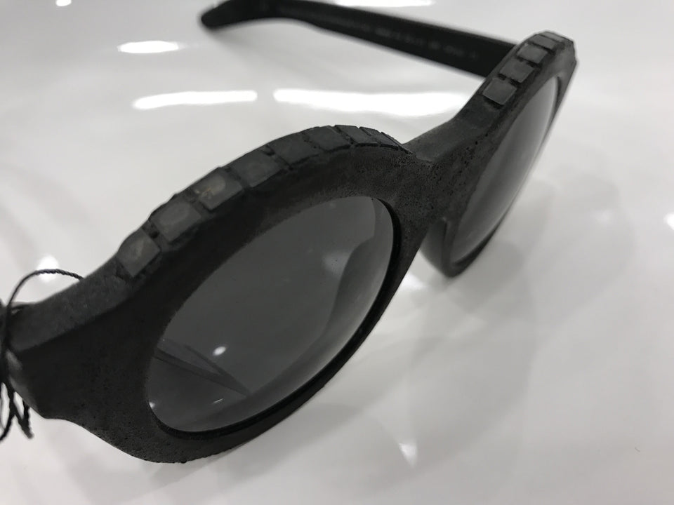 Kuboraum A2 Sunglasses - Silver Burnt Mask K0.01